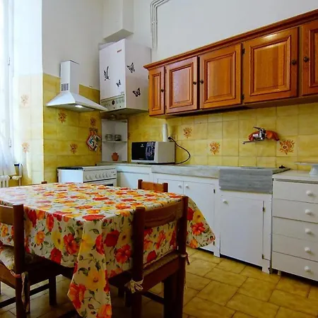 Nel Borgo Medievale Apartament *