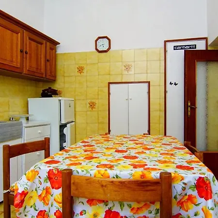 Nel Borgo Medievale * ليفانتو